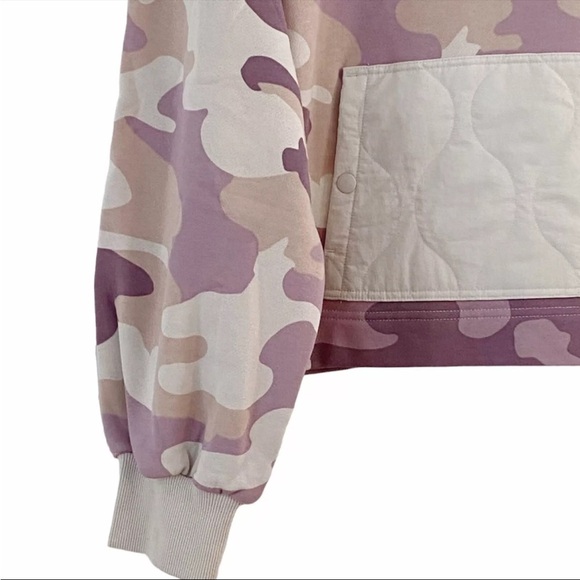New Balance Women's Camouflage Sweater - Pink and Beige small - Picture 7 of 11